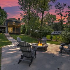 Frog Hollow Lodge