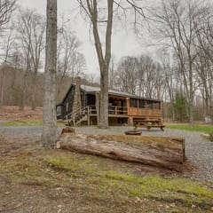 Rustic Pines Retreat