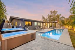 Paradise Palms