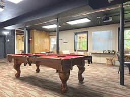 Lazy Bass Lodge