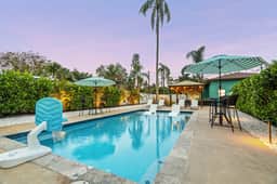 Twin Palms