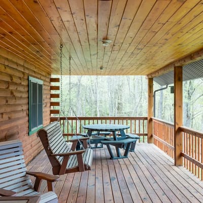 Lazy Bear Lodge