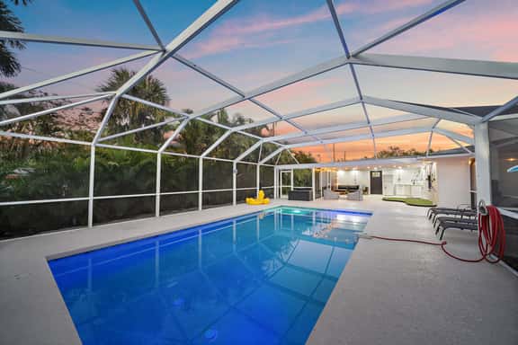 Sarasota's Gem - Image 1