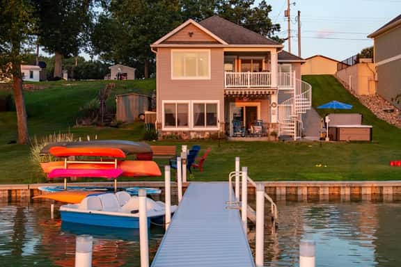 Dockside Daze - Image 1