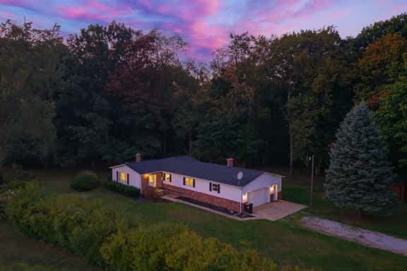 Lake City Getaway - Image 1