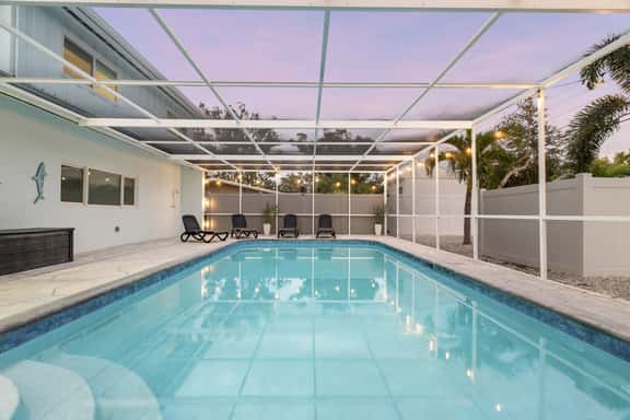The Palms - Image 1
