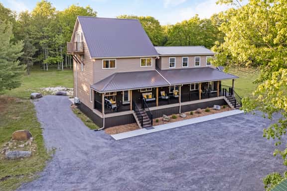 Adventure Oak Lodge - Image 1