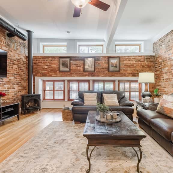 Trio Loft - Image 1
