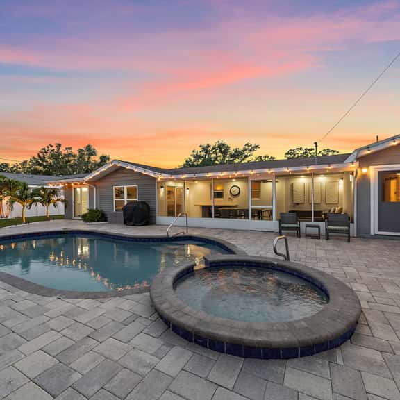 Moonlight Villa - Image 1