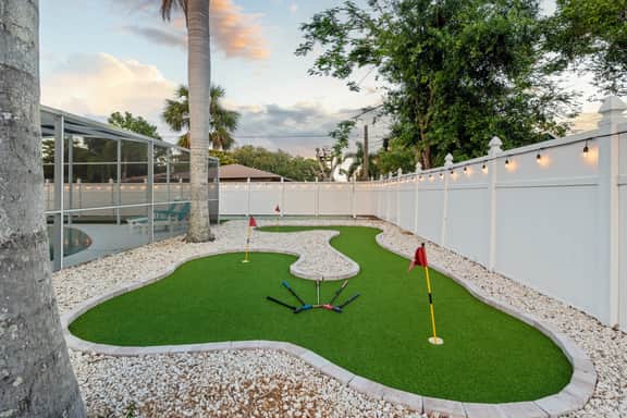 Royal Palms Oasis