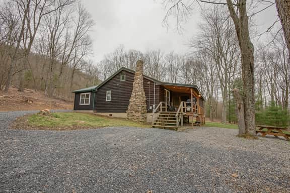 Rustic Pines Retreat