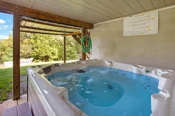 Lazy Bear Lodge