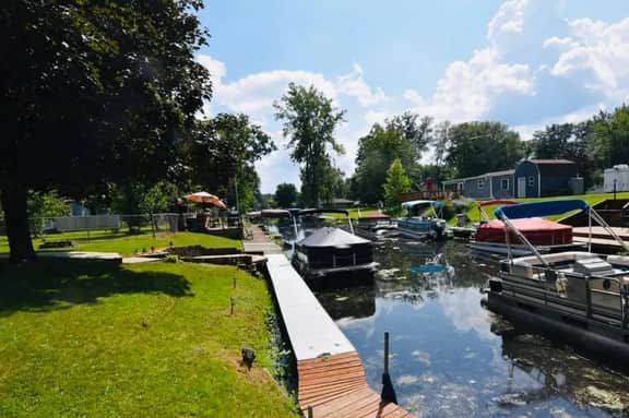 Lake Escape Cottage