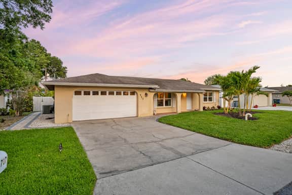 Honey Glow Bungalow - Image 2