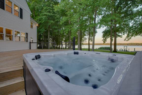 Chesapeake Point