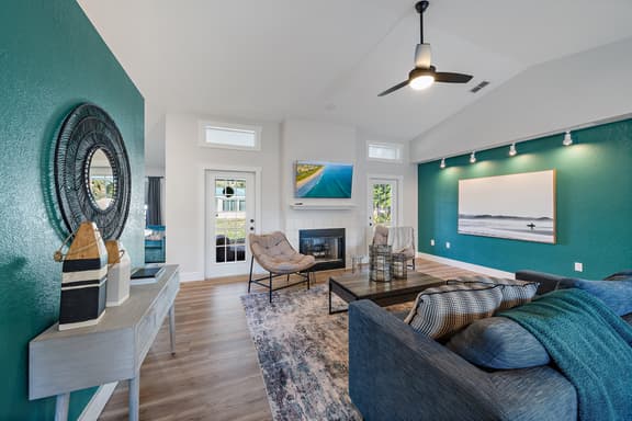 Bay Bliss Bungalow - Image 1