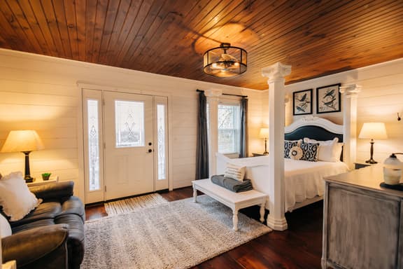 Golden Valley Cottage