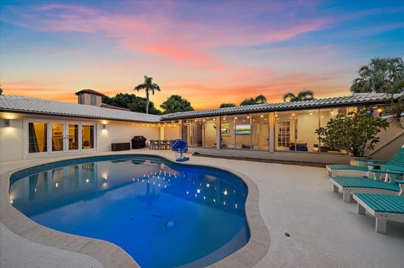 Surfside Villa