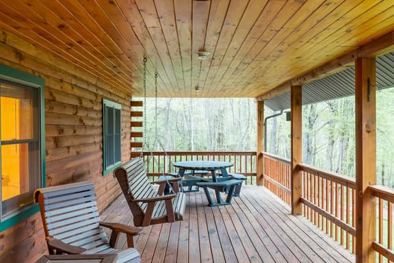 Lazy Bear Lodge