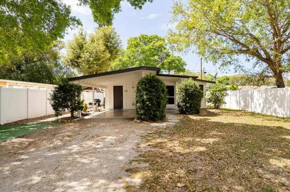 Charlotte Chalet