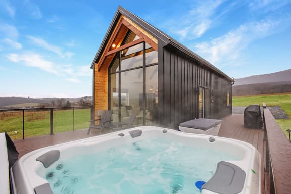 Blue Ridge Mini Lux Retreat 1