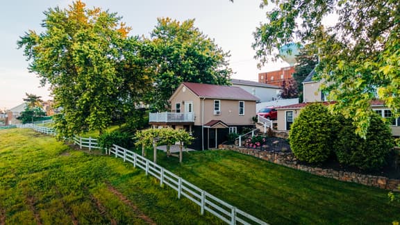 Golden Valley Cottage