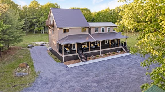 Adventure Oak Lodge - Image 1