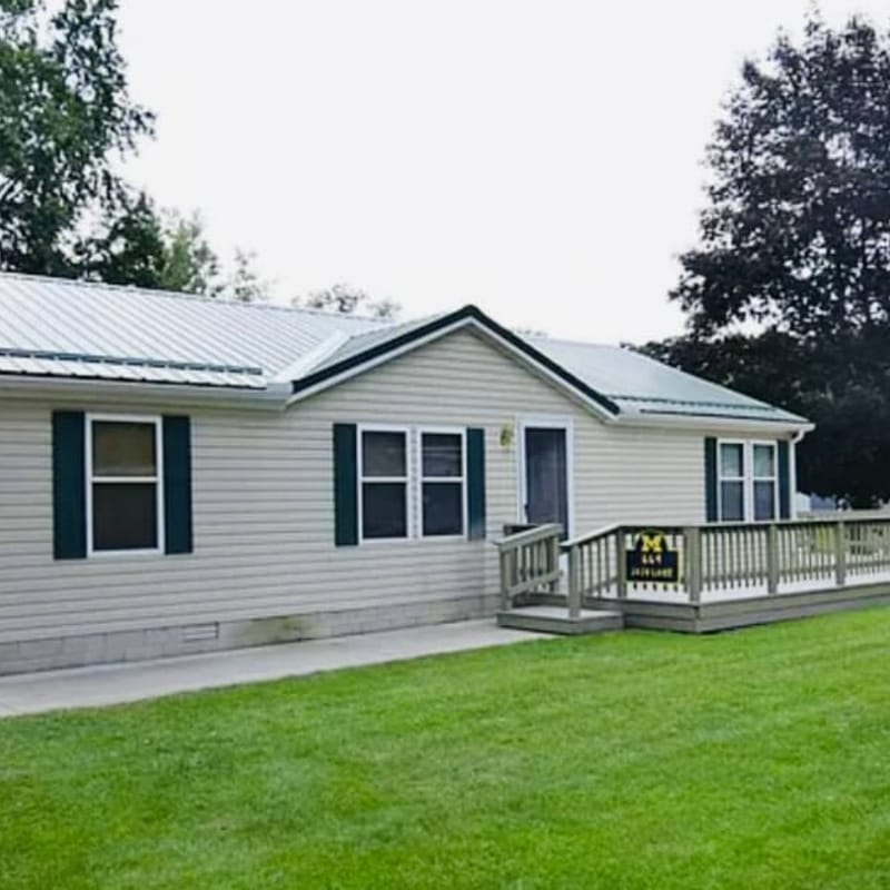 Lake Escape Cottage
